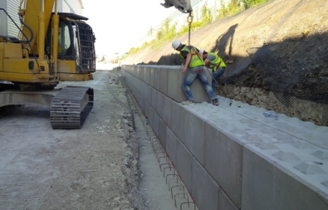 Concrete Legato retaining wall - Winvic 153