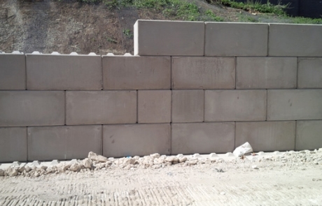 Legato retaining wall - Winvic 155 - Precast Concrete