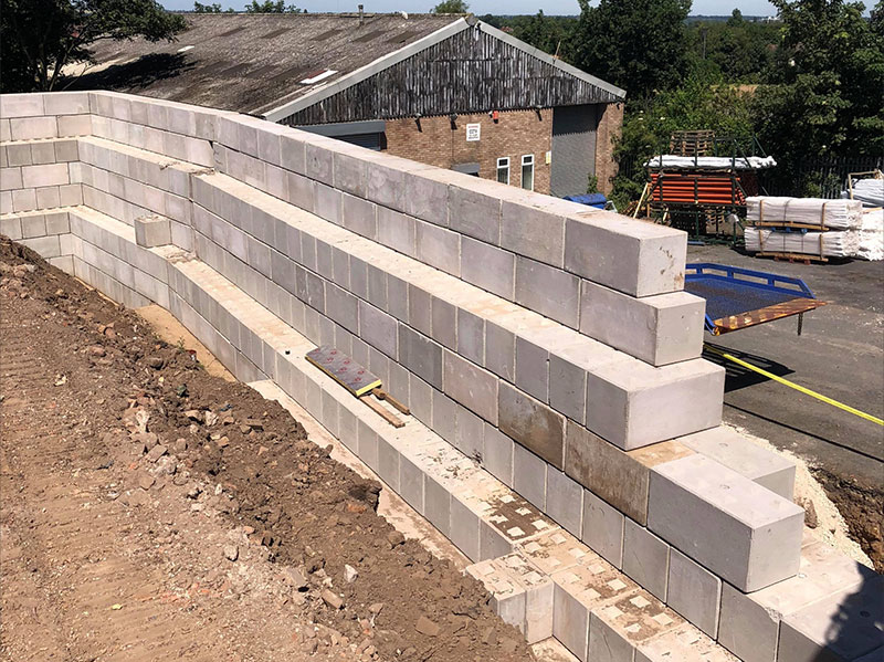 concrete block retaining wall