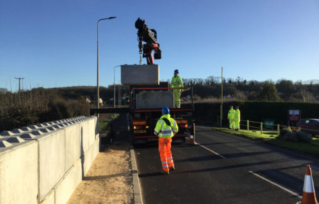 Flood defence wall