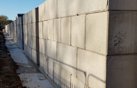 Legato block retaining wall